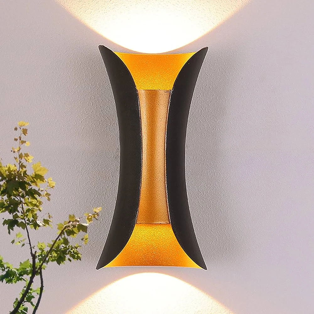 Aplique decorativo dorado para interiores
